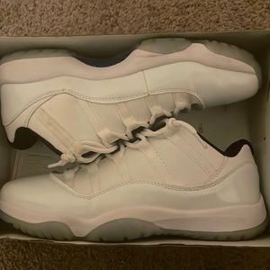 Used Men’s Jordan 11 “Legend Blue”